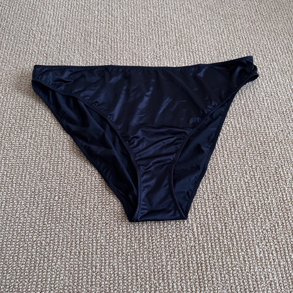 Skims Onyx Stretch Satin Bikini, Size 4X NWT